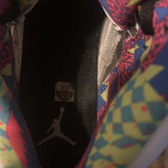 Jordan bell airs main image 10